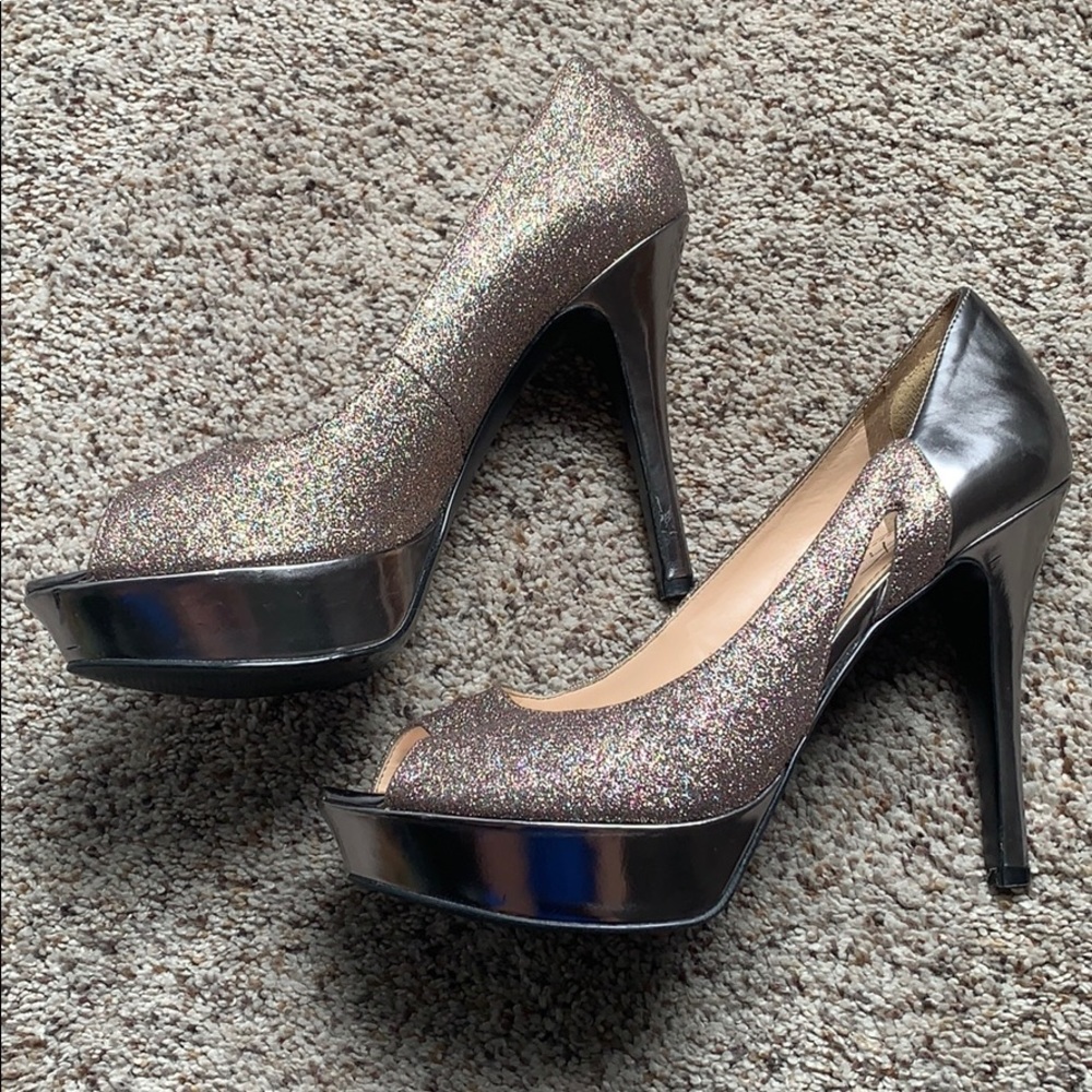 Marc Fisher size 8 heels